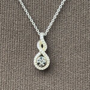 Silver Pendant Necklace